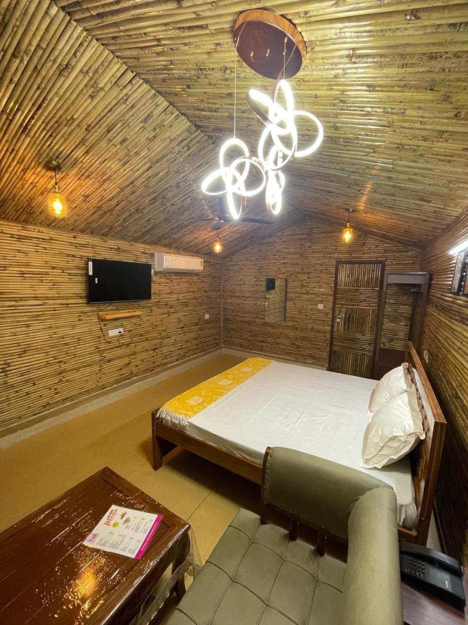 Gopika Resort Vrindāvan Exterior photo