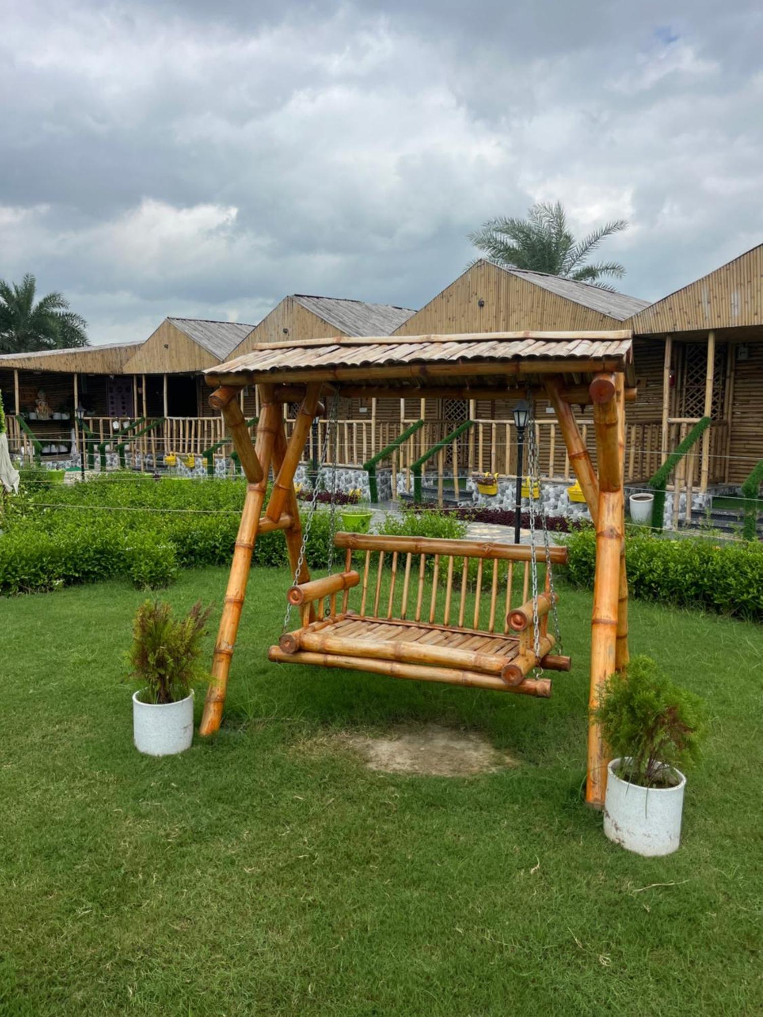Gopika Resort Vrindāvan Exterior photo